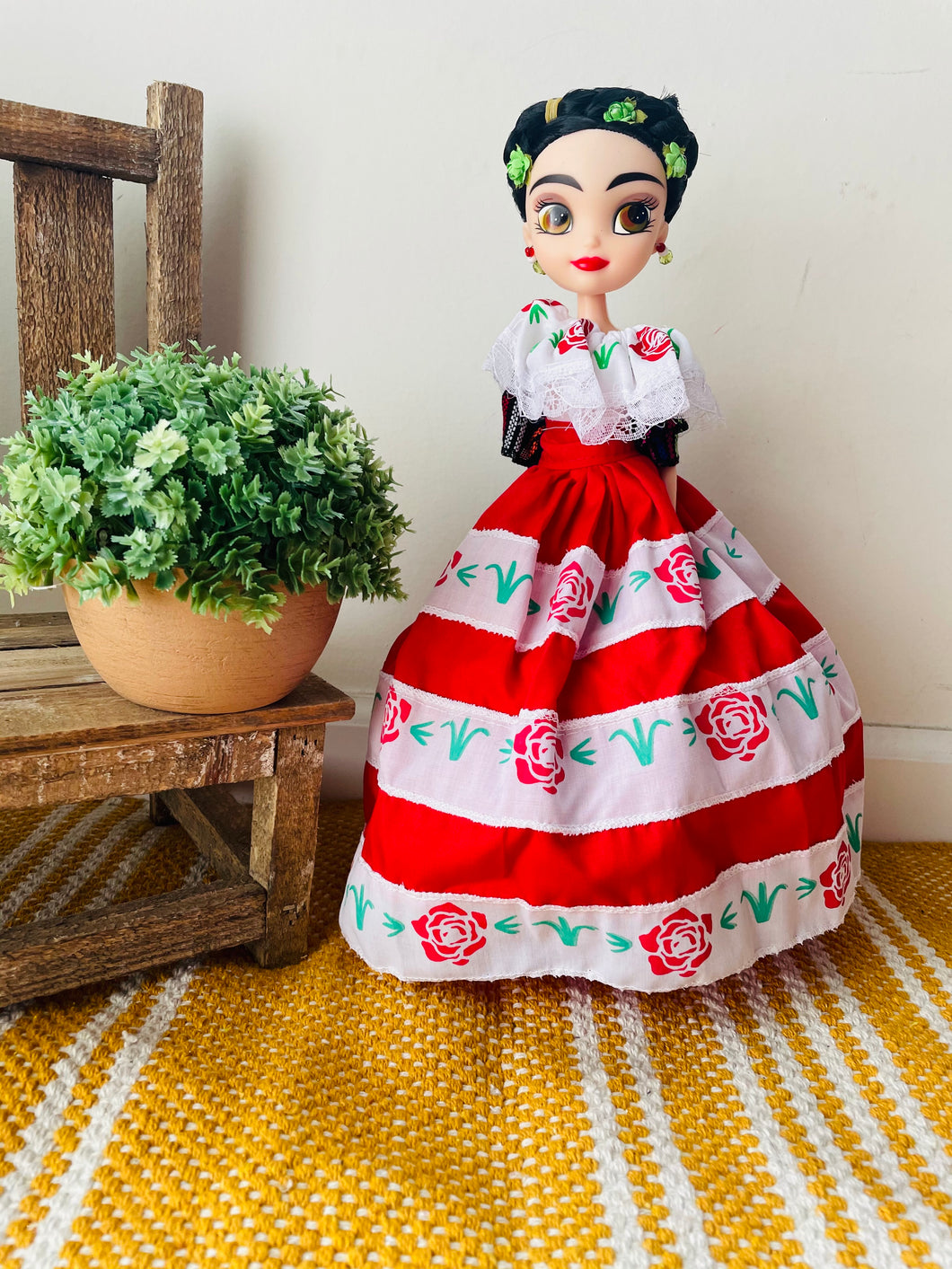 Fridita with Roses