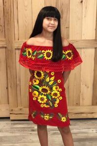 Lila in Sunflowers Peasant Dress/ Lila Vestido Campesina de Girasoles