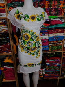 Lila in Sunflowers Peasant Dress/ Lila Vestido Campesina de Girasoles