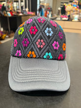 Cargar imagen en el visor de la galería, Gorras Bordadas
